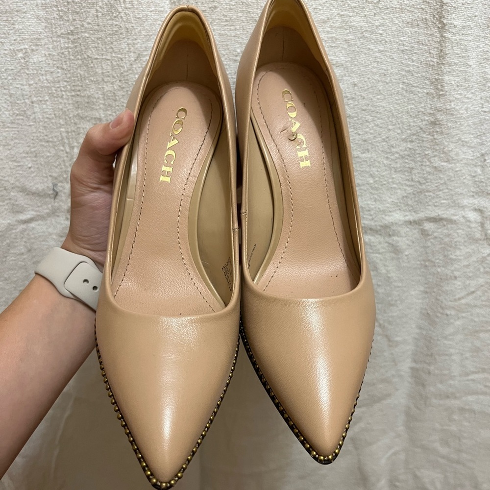 Coach Nude Heels, Size 7, leather, lightly worn, minor damage